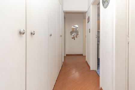 Apartamento à venda com 100m², 3 quartos e 1 vaga Apartamento à venda com 100m², 3 quartos e 1 vagaCorredor