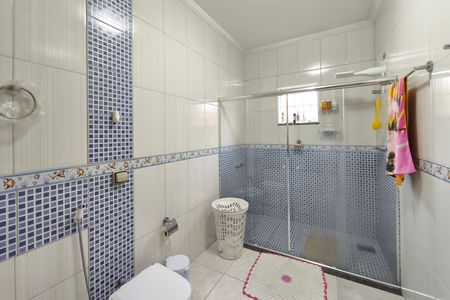 Casa à venda com 287m², 3 quartos e 4 vagas Casa à venda com 287m², 3 quartos e 4 vagasBanheiro Social