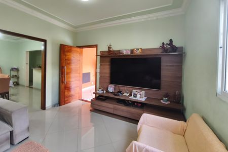 Casa à venda com 287m², 3 quartos e 4 vagas Casa à venda com 287m², 3 quartos e 4 vagasSala