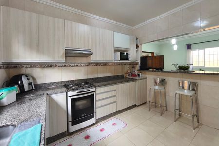 Casa à venda com 287m², 3 quartos e 4 vagas Casa à venda com 287m², 3 quartos e 4 vagasCozinha