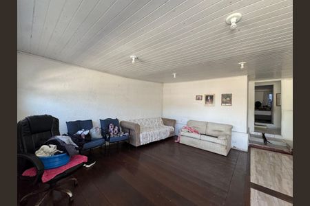 Casa à venda com 380m², 2 quartos e 2 vagasSala