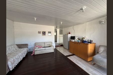 Casa à venda com 380m², 2 quartos e 2 vagasSala