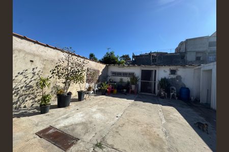 Casa à venda com 380m², 2 quartos e 2 vagasQuintal