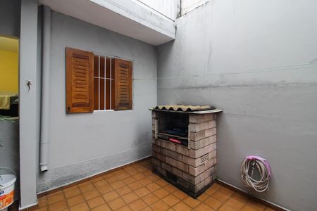 Quintal de casa à venda com 3 quartos, 153m² em Jardim Jaqueline, São Paulo