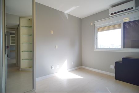 Apartamento à venda com 144m², 2 quartos e 3 vagasSuíte 2