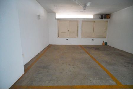 Apartamento à venda com 144m², 2 quartos e 3 vagasgaragem 2