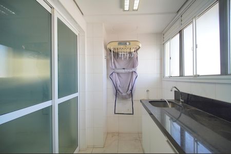 Apartamento à venda com 144m², 2 quartos e 3 vagasÁrea de Serviço