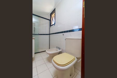 Apartamento à venda com 192m², 4 quartos e 3 vagas Apartamento à venda com 192m², 4 quartos e 3 vagasSuíte 3 - Banheiro