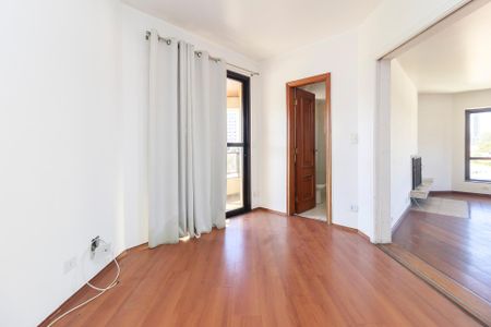 Apartamento à venda com 192m², 4 quartos e 3 vagas Apartamento à venda com 192m², 4 quartos e 3 vagasEscritório