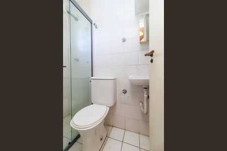 Apartamento à venda com 192m², 4 quartos e 3 vagas Apartamento à venda com 192m², 4 quartos e 3 vagasÁrea de Serviço - Banheiro