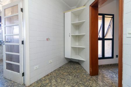 Apartamento à venda com 192m², 4 quartos e 3 vagas Apartamento à venda com 192m², 4 quartos e 3 vagasCozinha