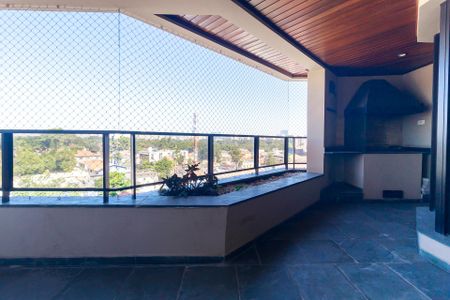 Apartamento à venda com 192m², 4 quartos e 3 vagas Apartamento à venda com 192m², 4 quartos e 3 vagasSala - Varanda