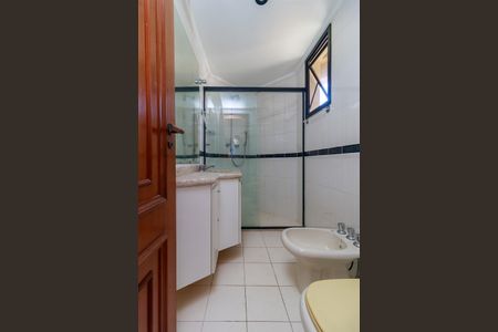 Apartamento à venda com 192m², 4 quartos e 3 vagas Apartamento à venda com 192m², 4 quartos e 3 vagasSuíte 3 - Banheiro