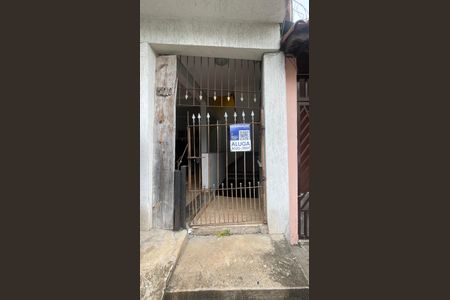 Casa para alugar com 83m², 2 quartos e sem vaga Casa para alugar com 83m², 2 quartos e sem vagaFachada + Placa