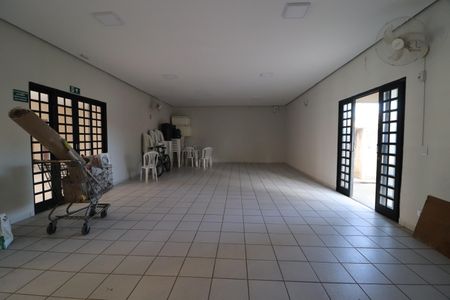 Apartamento para alugar com 80m², 3 quartos e 1 vagaÁrea comum - Salão de festas