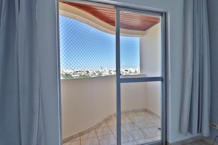 Apartamento para alugar com 80m², 3 quartos e 1 vagaSacada