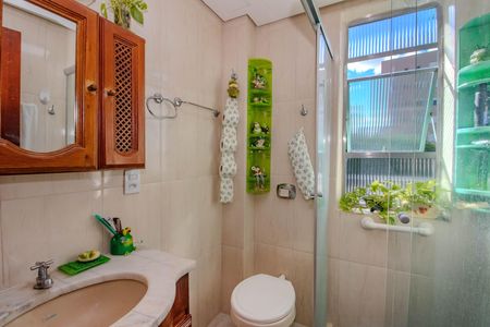 Apartamento à venda com 130m², 2 quartos e sem vaga Apartamento à venda com 130m², 2 quartos e sem vagaBanheiro