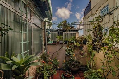 Apartamento à venda com 130m², 2 quartos e sem vaga Apartamento à venda com 130m², 2 quartos e sem vagaVaranda do Espaço Gourmet