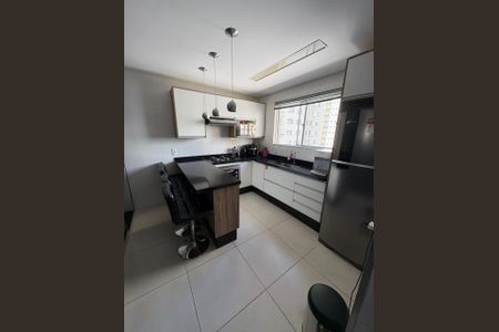 Apartamento à venda com 62m², 2 quartos e 1 vagaCozinha