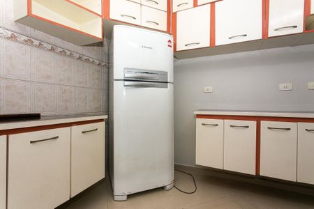 Casa para alugar com 271m², 3 quartos e 2 vagasCozinha - Geladeira