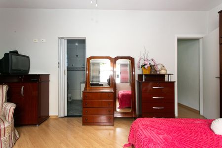 Casa para alugar com 271m², 3 quartos e 2 vagasSuíte 1
