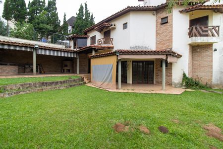 Casa de condomínio à venda com 450m², 5 quartos e 6 vagasArea Externa