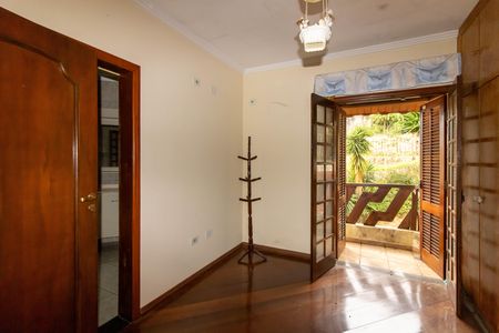 Casa de condomínio à venda com 450m², 5 quartos e 6 vagasSuíte 2