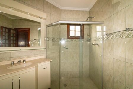 Casa de condomínio à venda com 450m², 5 quartos e 6 vagasSuíte 2