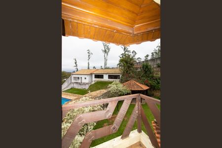 Casa de condomínio à venda com 450m², 5 quartos e 6 vagasSacada do Quarto 5