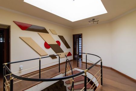 Casa de condomínio à venda com 450m², 5 quartos e 6 vagasHall dos Quartos 