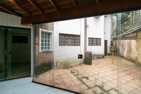 Casa de condomínio à venda com 450m², 5 quartos e 6 vagasArea de Serviço 