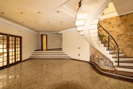Casa de condomínio à venda com 450m², 5 quartos e 6 vagasSala
