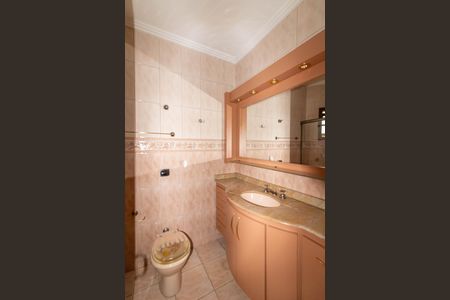 Casa de condomínio à venda com 450m², 5 quartos e 6 vagasSuíte 3