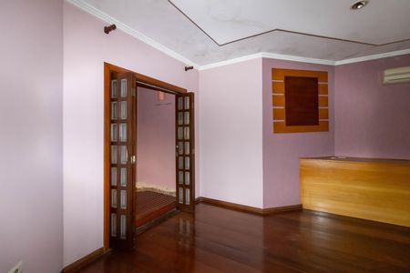 Casa de condomínio à venda com 450m², 5 quartos e 6 vagasSuíte 1