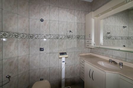 Casa de condomínio à venda com 450m², 5 quartos e 6 vagasSuíte 2