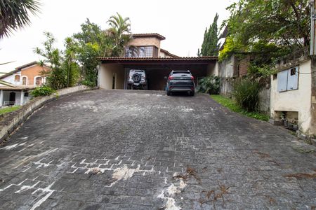 Casa de condomínio à venda com 450m², 5 quartos e 6 vagasGaragem 