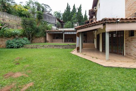 Casa de condomínio à venda com 450m², 5 quartos e 6 vagasArea Externa