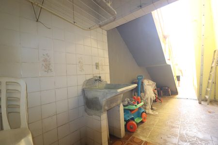 Casa para alugar com 79m², 2 quartos e sem vagaÁrea de Serviço