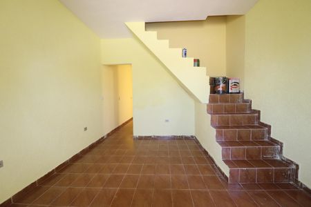 Sala de casa para alugar com 2 quartos, 79m² em Jardim Las Vegas, Santo André