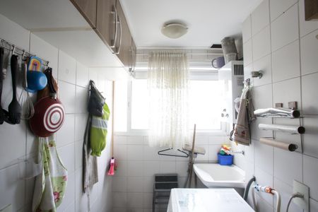 Apartamento à venda com 74m², 3 quartos e 1 vagaÁrea de Serviço