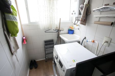 Apartamento à venda com 74m², 3 quartos e 1 vagaÁrea de Serviço