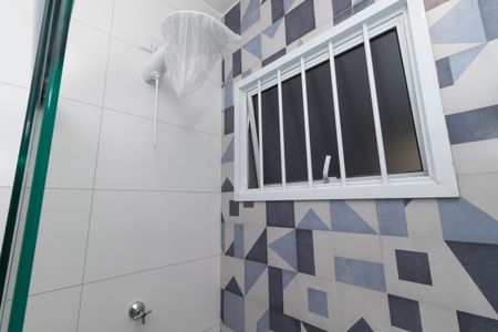 Apartamento para alugar com 46m², 2 quartos e sem vaga Apartamento para alugar com 46m², 2 quartos e sem vagaBanheiro