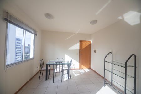 sala de apartamento para alugar com 1 quarto, 36m² em Funcionários, Belo Horizonte