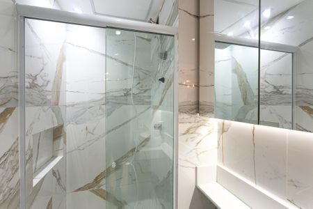 Apartamento à venda com 39m², 2 quartos e 1 vaga Apartamento à venda com 39m², 2 quartos e 1 vagaBanheiro