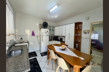 Casa à venda com 185m², 3 quartos e 3 vagas