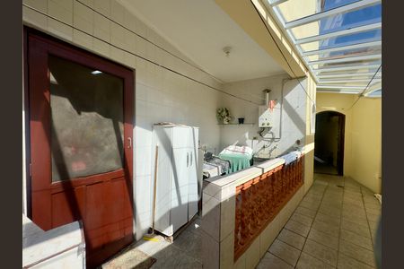 Casa à venda com 185m², 3 quartos e 3 vagas