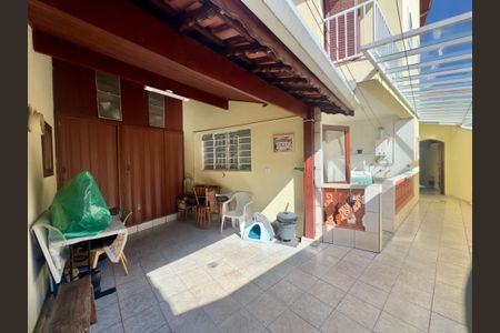 Casa à venda com 185m², 3 quartos e 3 vagas