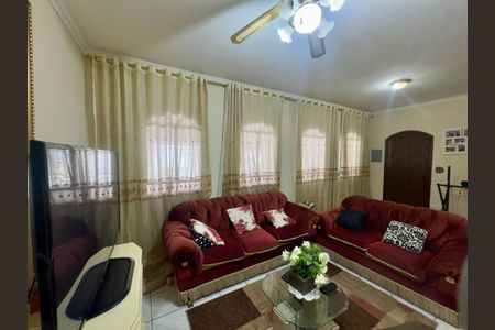 Casa à venda com 185m², 3 quartos e 3 vagas
