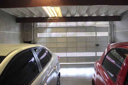 Casa à venda com 242m², 4 quartos e 4 vagasGaragem