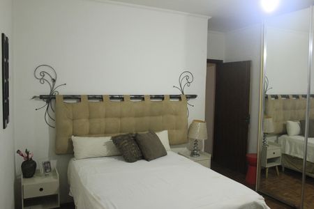 Casa à venda com 242m², 4 quartos e 4 vagasQuarto 1